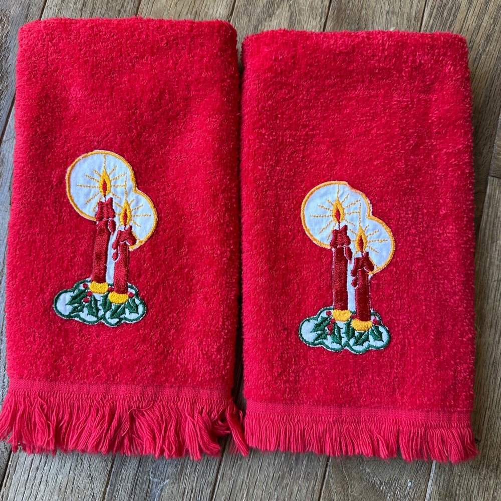Vintage Christmas Tea Towels Red Cotton Candle Embroidered Holiday‎ Decor Set 2